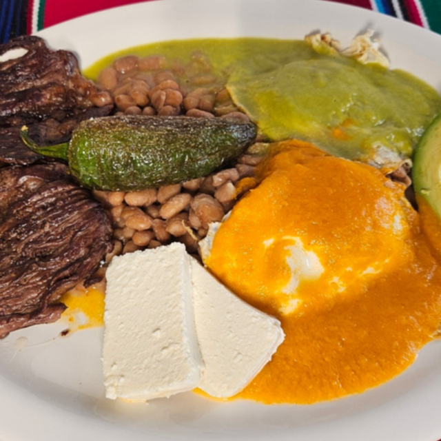 Huevos Estrellados (Fried Eggs).
