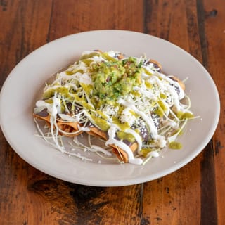 Flautas (3) (Tacos Dorados)
